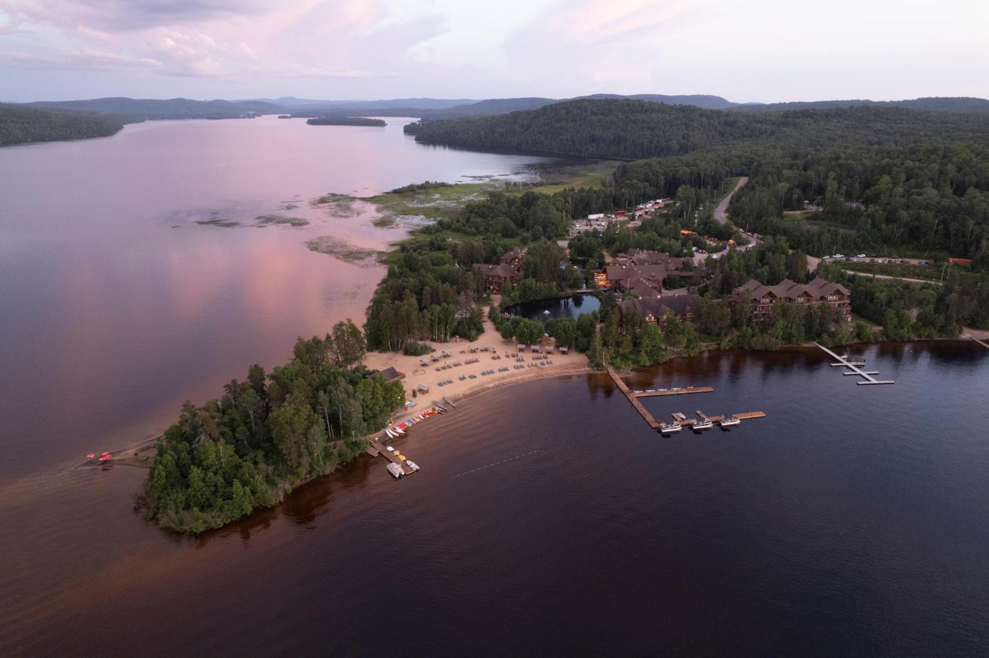 Auberge Du Lac Taureau Saint-Michel Exteriör bild